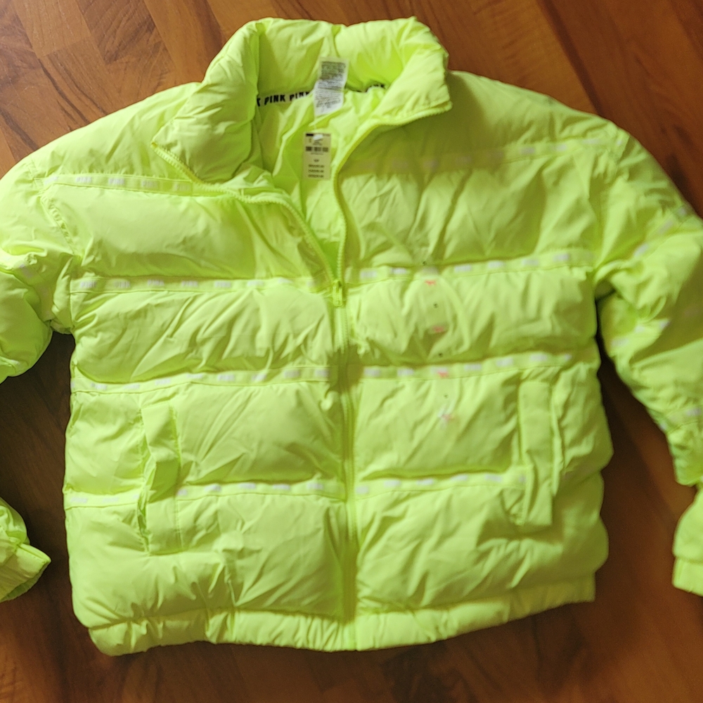 PINK Victoria's Secret Rare Sold OUT CROPPED  Neon Lime Puffer Jacket NEW SMALL